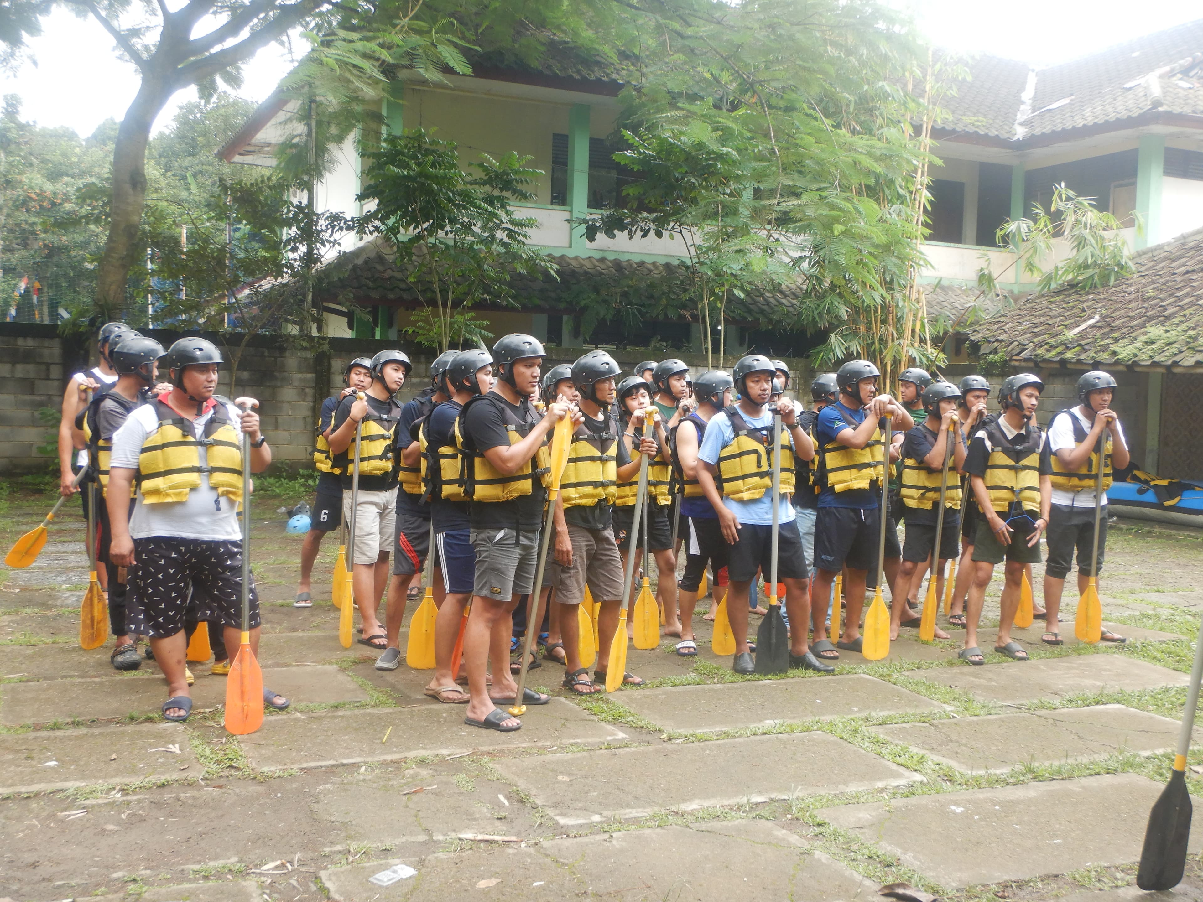 Sekolah & Edukasi